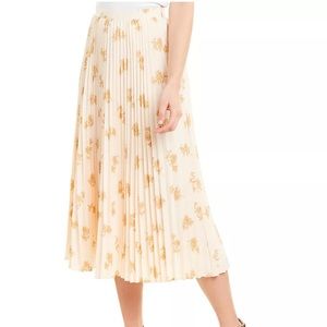 Joie Adeena accordion pleat